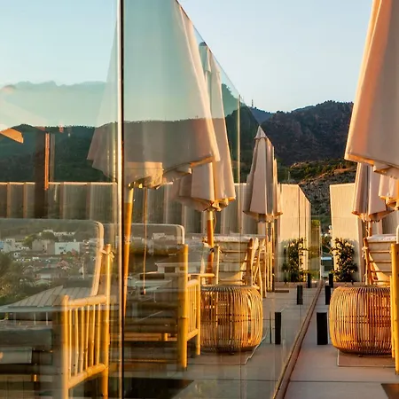 Albades & (adults Only) 4*